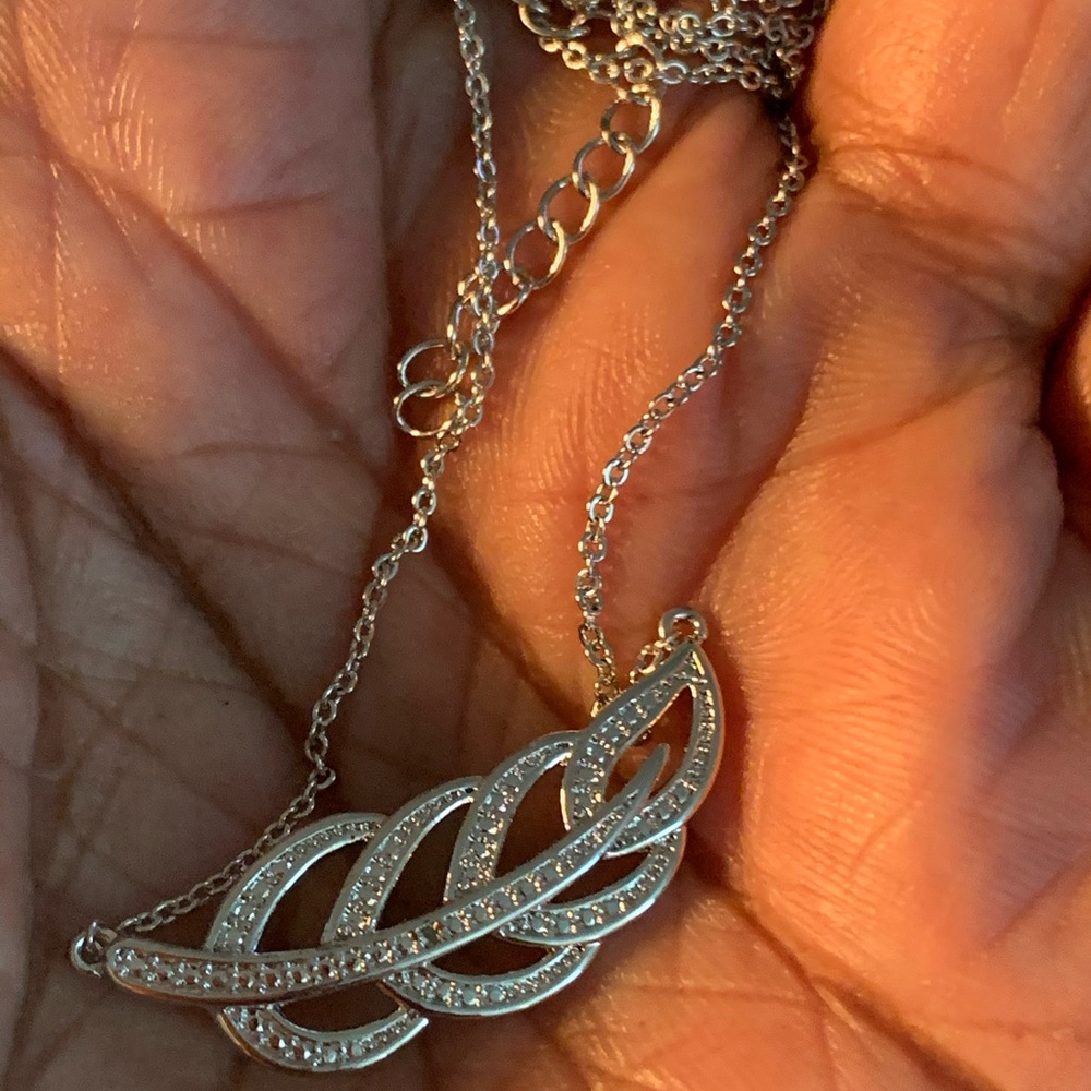 Genuine Diamond Leaf - Picture 5 of 6